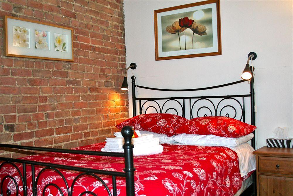 Gite University Bed And Breakfast Montreal Zewnętrze zdjęcie