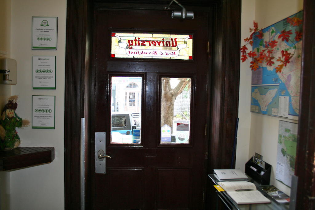 Gite University Bed And Breakfast Montreal Zewnętrze zdjęcie